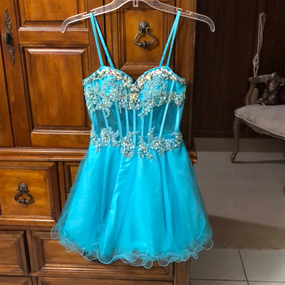 BEAUTIFUL DRESS
